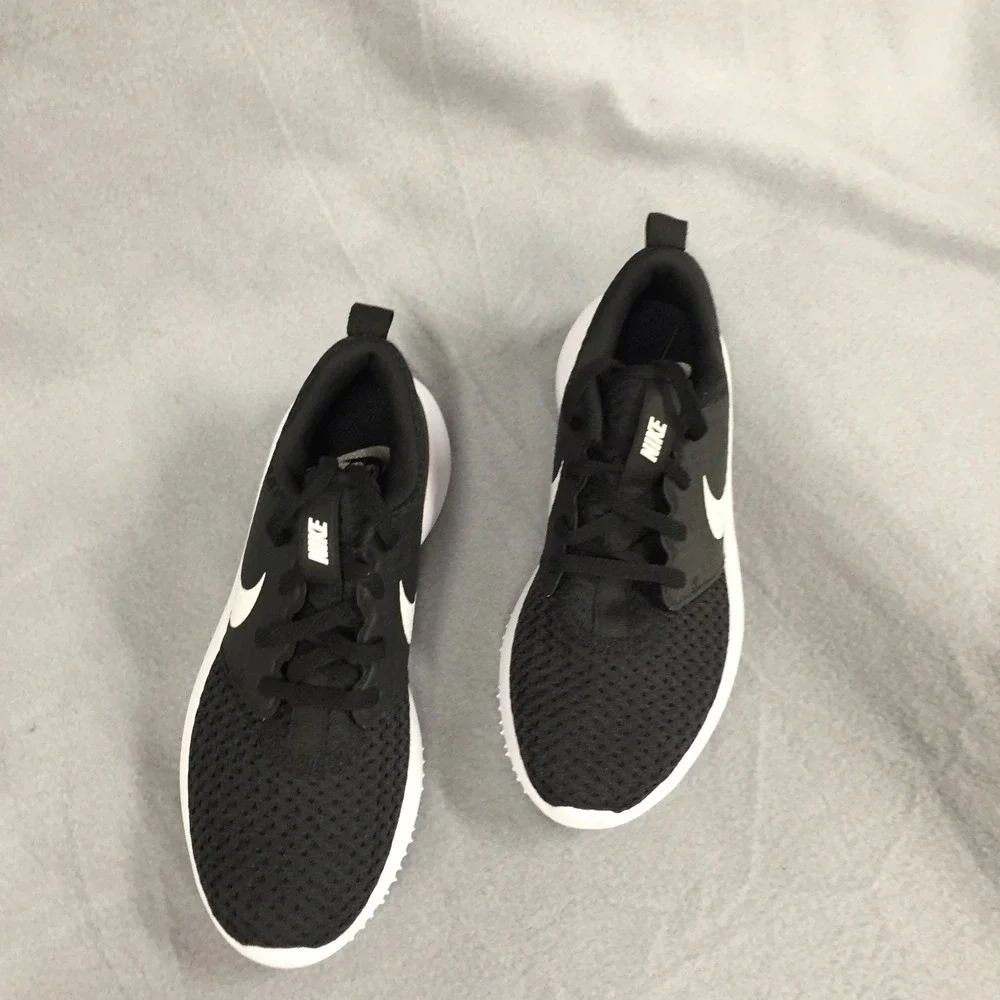 Nike Roshe G Kids Golf Shoes Black White 909250-001 Size 3Y - Picture 2 of 11